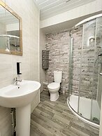 Ocho Homes Lux By Eight Continents, Belfast