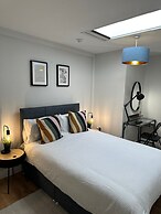 Ocho Homes Lux By Eight Continents, Belfast