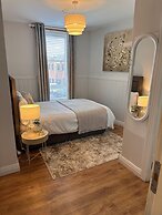 Ocho Homes Lux By Eight Continents, Belfast