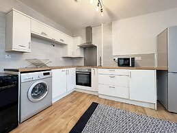 Ocho Homes Lux By Eight Continents, Belfast