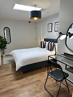 Ocho Homes Lux By Eight Continents, Belfast