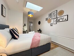 Ocho Homes Lux By Eight Continents, Belfast