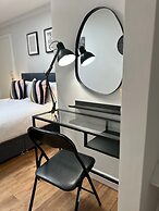 Ocho Homes Lux By Eight Continents, Belfast