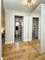 Ocho Homes Lux By Eight Continents, Belfast