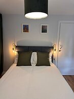Ocho Homes Lux By Eight Continents, Belfast