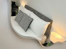 Ocho Homes Lux By Eight Continents, Belfast