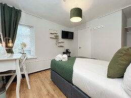 Ocho Homes Lux By Eight Continents, Belfast