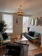Ocho Homes Lux By Eight Continents, Belfast