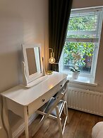 Ocho Homes Lux By Eight Continents, Belfast