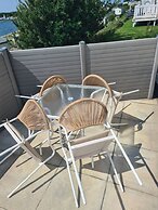3 Bed Lodge - Sleeps 6 - Parking - Pets - Wifi