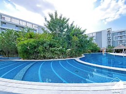 Exclusive 1BR Modern Comfort & Prime Location
