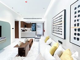 Exclusive 1BR Modern Comfort & Prime Location