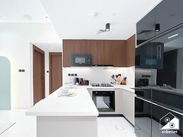 Exclusive 1BR Modern Comfort & Prime Location
