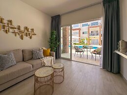 Beautiful 1 Bedroom in Great Location