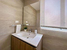 Beautiful 1 Bedroom in Great Location