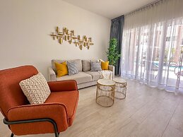 Beautiful 1 Bedroom in Great Location