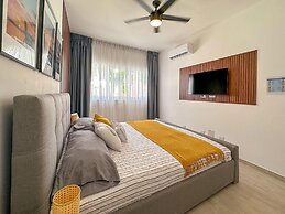 Beautiful 1 Bedroom in Great Location
