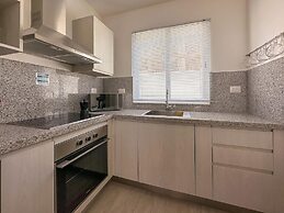 Beautiful 1 Bedroom in Great Location