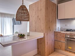 Cozy and Beautiful Apartment at the Beach