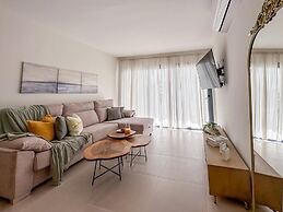 Cozy and Beautiful Apartment at the Beach