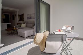 Cozy and Beautiful Apartment at the Beach