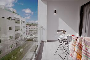 Cozy and Beautiful Apartment at the Beach