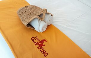 T-Rex Glamping, Dubai Parks and Resorts
