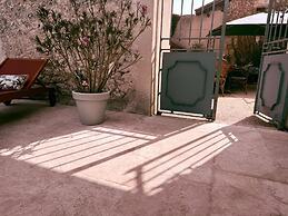Le Patio Bleu
