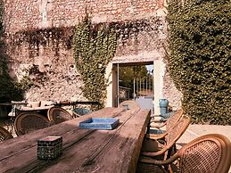 Le Patio Bleu