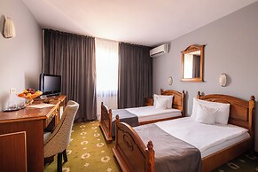 Hotel Brilliant Meseș