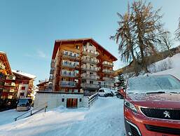 Inviting Apartment Near Village Center