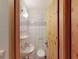 Inviting Apartment Near Village Center