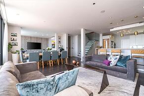 Ocean Views 5 Bedroom Apartments