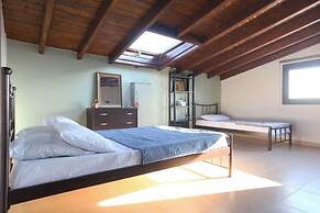 Villa Erytha - Serene Retreat With Views Garden