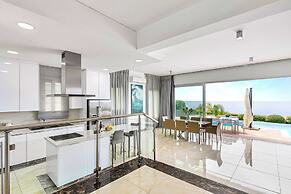Olymp Luxury Villa C