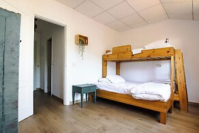 Arena Surf Hotel