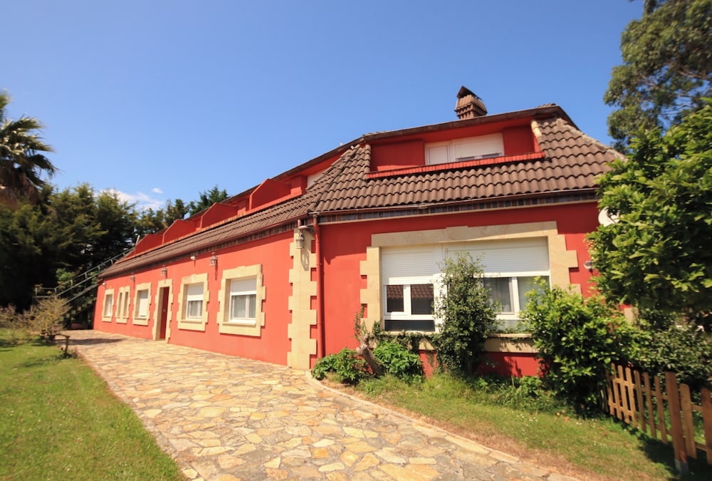 Arena Surf Hotel