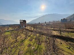 Hotel Oscar Mountain Retreat
