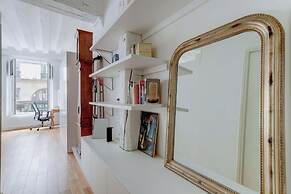 Honore Nest - Elegant 1BR Unit in Saint-honore District