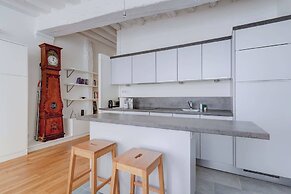 Honore Nest - Elegant 1BR Unit in Saint-honore District