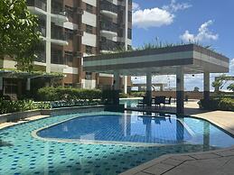 Radiance Manila bay 2 br & 3 bath