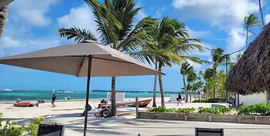 TROPICAL RETREAT at PLAYA LOS CORALES