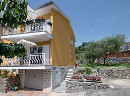 Apartments Mirjana IKA