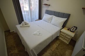 Buyukada Carsi Pansiyon