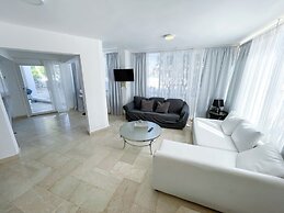 Beach Apartments Paradise