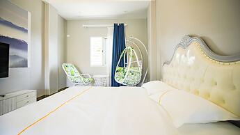 Snowwhite castle hotel