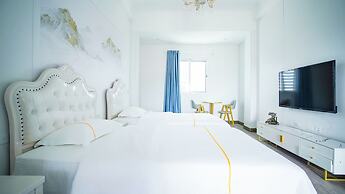Snowwhite castle hotel