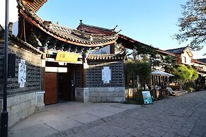 Yulong Sadhu Inn