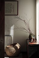Yulong Sadhu Inn