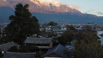 Yulong Sadhu Inn